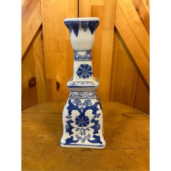 Vintage Ceramic Blue and White Single Candle Holder Home Décor (8206) - Picture 3 of 6